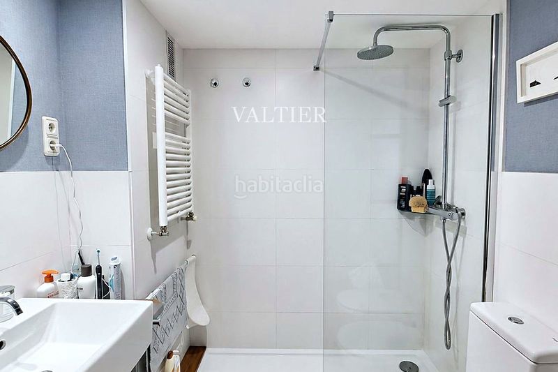 Foto 69dbf376-09df-4e46-a326-9a2bc6c18a71. Rent duplex with pool in Hispanoamérica-Bernabéu Madrid