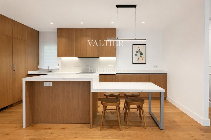 Foto 195ba4f9-c13c-4e32-a61b-4bd2cc9d54e6. Pis amb calefacció aparcament a Trafalgar Madrid