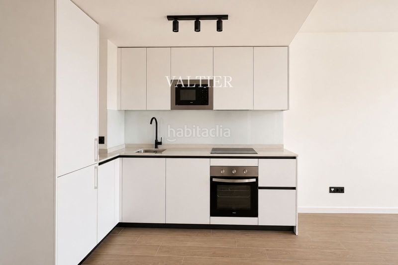 Foto 701c23fc-c565-4232-9a3d-d677a624aade. Rent flat with heating parking pool in Buena Vista Madrid