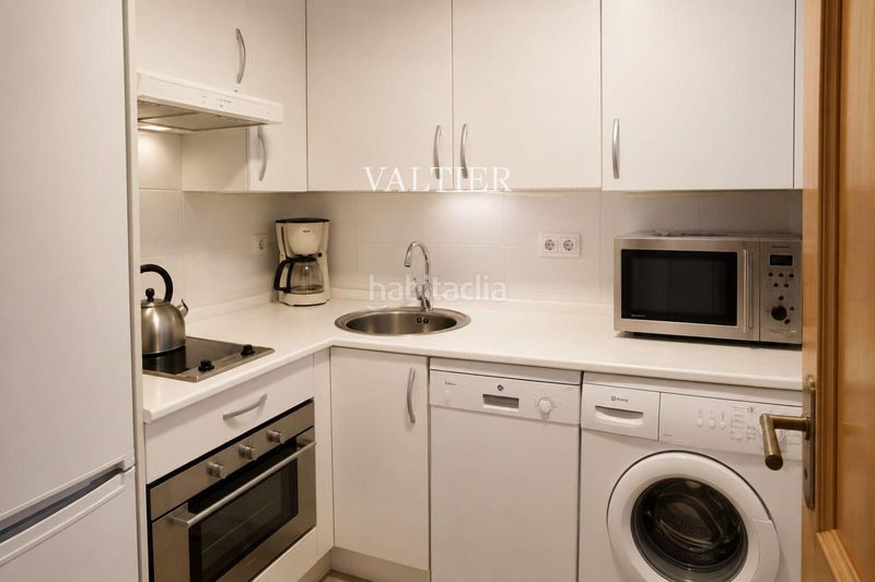 Foto a83a1c65-ec49-4579-b707-70235db1389e. Rent flat with parking pool in Costillares Madrid