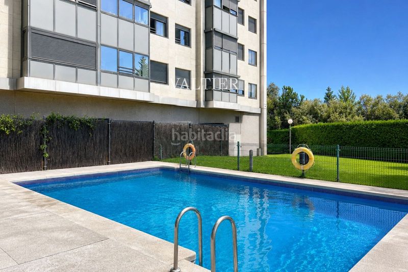 Foto b5bdc1be-f0ce-43ec-a338-aa2934e6e5ce. Rent flat with parking pool in Costillares Madrid