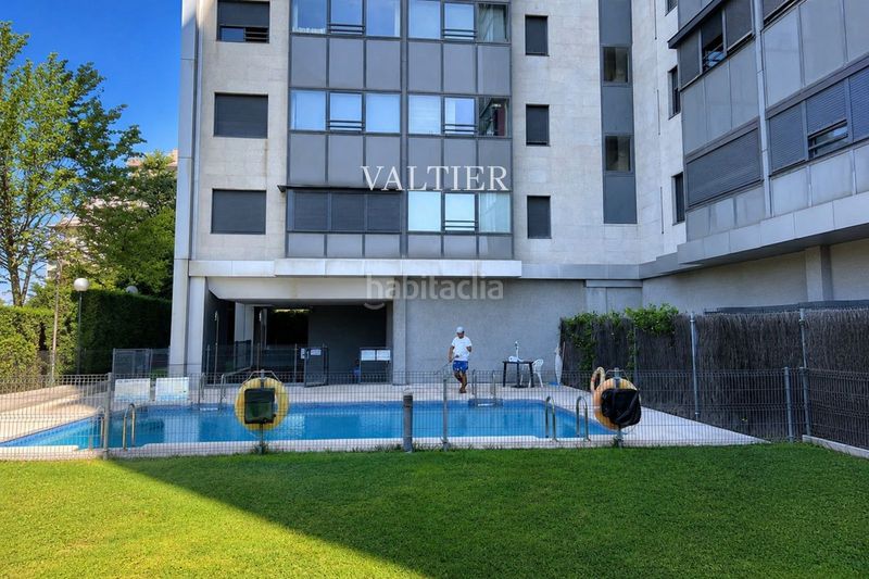 Foto ec2fb7d6-facd-4009-86e5-dacbccc26b5a. Rent flat with parking pool in Costillares Madrid