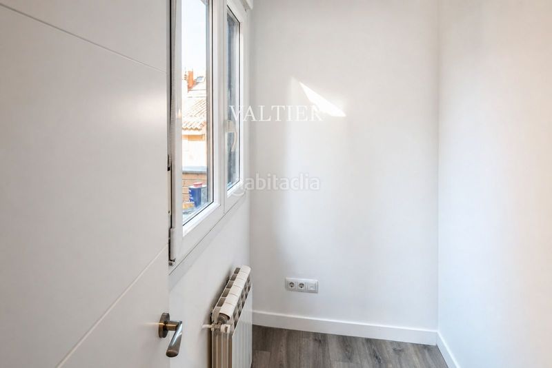 Foto 1d66c1b7-2ebf-4af2-a53b-073e489873c6. Affitto duplex con parcheggio in El Viso Madrid