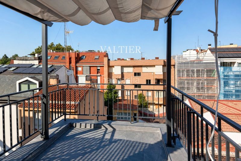 Foto 5af34609-5848-4edc-983c-9f708ead59dc. Lloguer àtic amb aparcament a El Viso Madrid