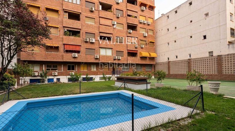 Foto 61d8e0bb-263a-4a1e-a8b7-45feb2a6cbfe. Lloguer pis amb piscina a Goya Madrid