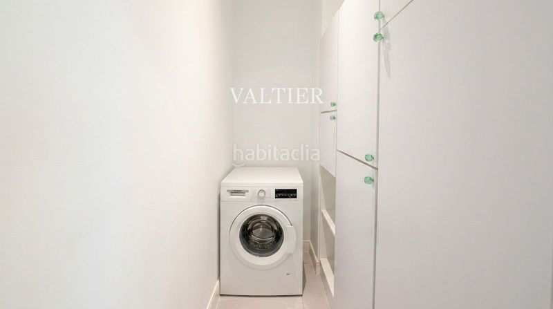 Foto f4d94c98-8796-4470-abe1-4946005b1100. Rent flat in Argüelles Madrid