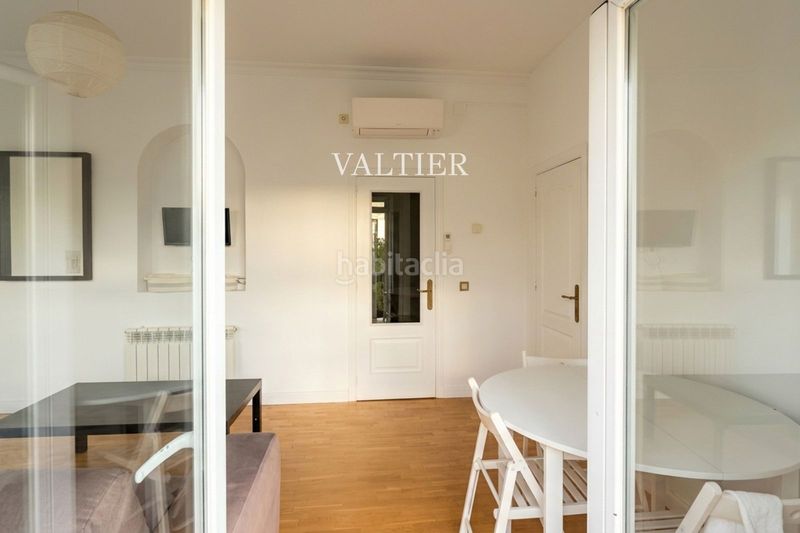 Foto 522f84f9-44b8-4338-9ba9-93b32955ade5. Rent flat in Jerónimos Madrid