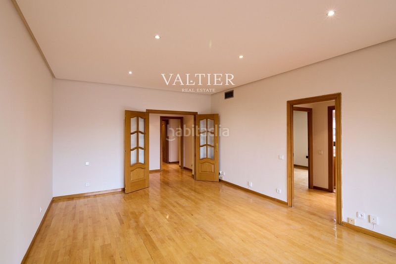 Foto 319ac9b5-25ea-4d89-a937-275d3fcb14a5. Rent flat with parking in Lista Madrid