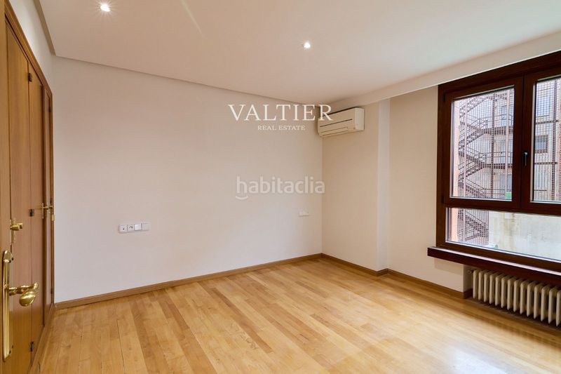 Foto d246d9a8-86da-425f-a298-58c96a64988a. Rent flat with parking in Lista Madrid