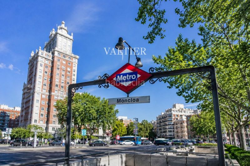 Foto bb1dd85c-d586-4892-ab9c-6a6f22e2b864. Lloguer pis amb aparcament a Argüelles Madrid