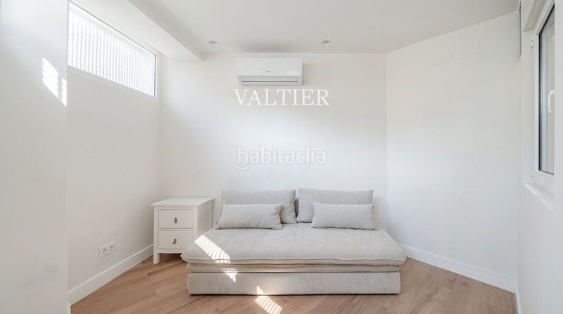 Foto e57fcf64-4f37-4f78-b36b-5d126806bb42. Affitto duplex in Guindalera Madrid