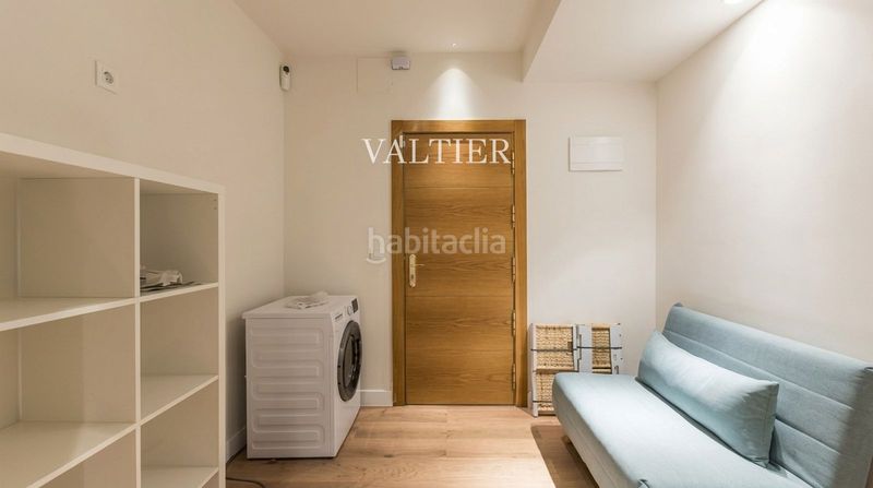 Foto 22cb6762-6a36-4c40-8aa9-60ff61777081. Rent duplex in Guindalera Madrid