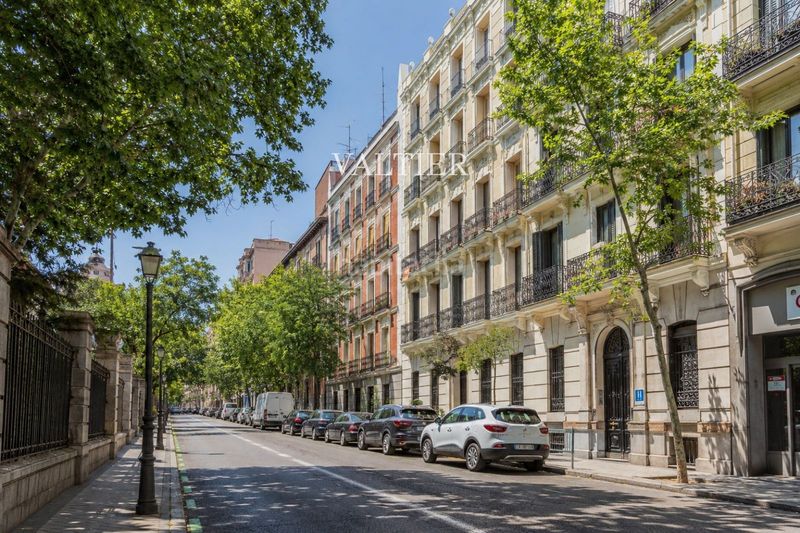 Foto 5fd7f4b3-9457-4c28-bd9e-49d804552ebb. Àtic a Arapiles Madrid