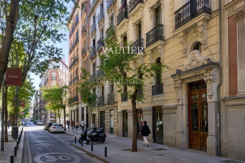 Foto be8a0a49-18a0-4c5b-b4f8-8a868857325d. Àtic a Arapiles Madrid