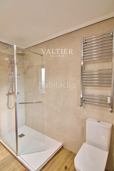 Foto 3b1835fa-29bd-4608-bc98-a9c71de96be3. Lloguer pis amb aparcament piscina a Costillares Madrid