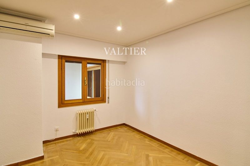 Foto 1d2e33ed-a397-4bba-b36c-3062c7683d42. Lloguer pis amb aparcament piscina a Costillares Madrid