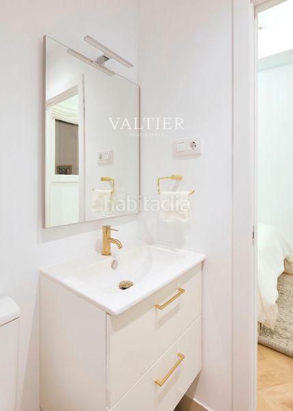 Foto e19b2fd0-8fd1-4bf3-9329-40b299351ac1. Pis a Embajadores-Lavapiés Madrid