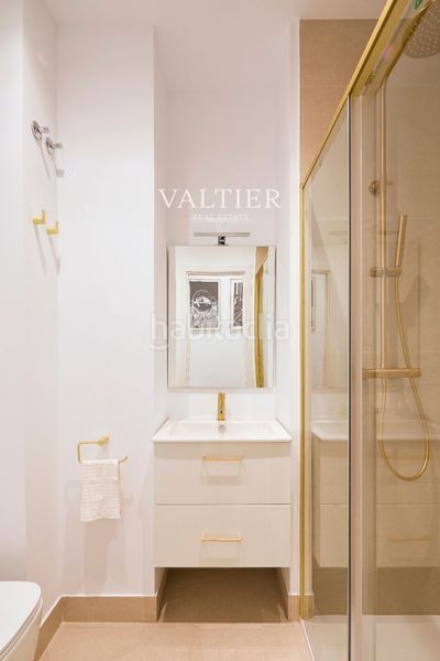 Foto e3bdbcbc-6ded-4994-a6a6-5b3fe45c8553. Pis a Embajadores-Lavapiés Madrid