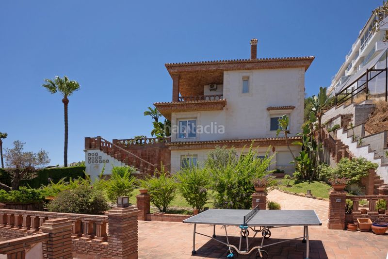 Foto 2d3c30e0-d824-4de0-9f0b-99ae3db2c5b3. Xalet amb xemeneia aparcament piscina a Riviera del Sol Mijas