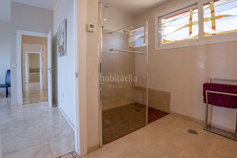 Foto 47e4921e-1ab9-431c-978b-4161ef35bded. Xalet amb xemeneia aparcament piscina a Riviera del Sol Mijas