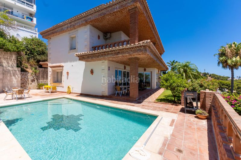 Foto e8f342f7-7a2a-41b9-976b-795dedf88ae6. Xalet amb xemeneia aparcament piscina a Riviera del Sol Mijas