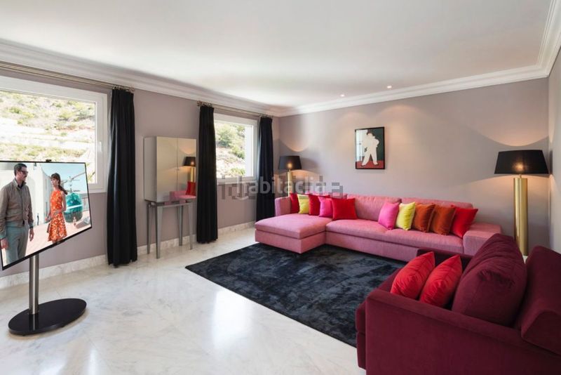 Foto 24c35fbf-8bde-4f96-9872-318a9da14e79. Miete chalet in Sierra Blanca Marbella
