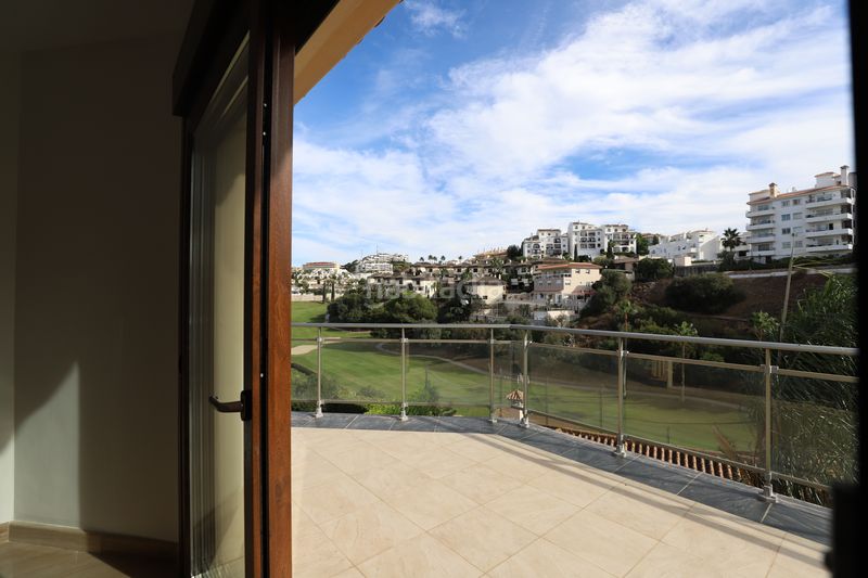 Foto 9d4aa877-bb70-47f4-b11e-c82d3dd5a7d1. Alquiler chalet en Calahonda Mijas
