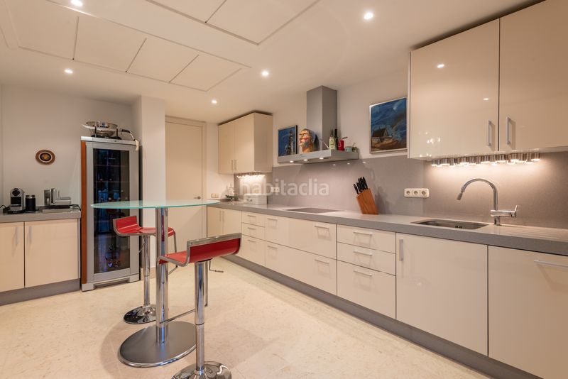 Foto bd432828-4526-43d7-9709-0cdc1c557a8a. Àtic amb calefacció aparcament piscina a Alto de los Monteros Marbella