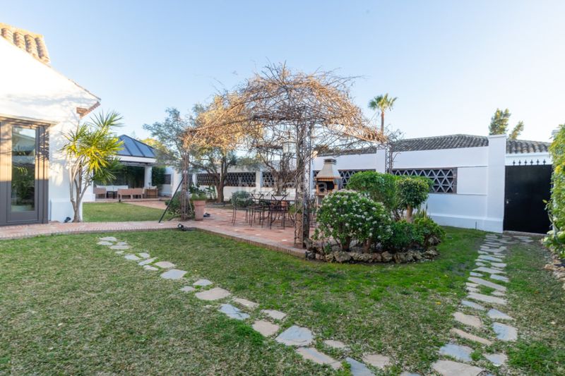 Foto cdeede3e-335e-405a-ac34-04dddcdd02f2. Chalet en Guadalmina Alta Marbella