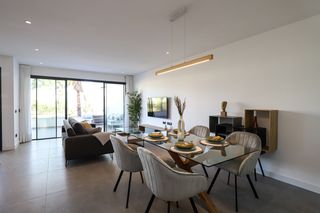 Miete Appartement in Altos de Estepona