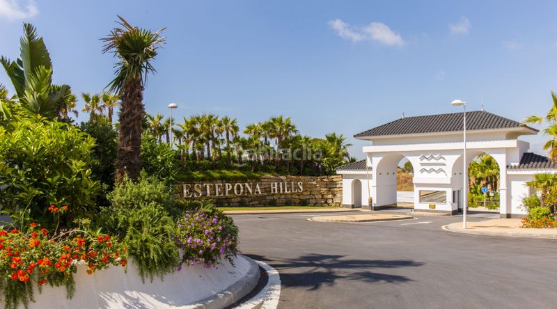 Foto 48609c68-0603-45f3-b09b-5d8b8c53ca99. Apartament amb calefacció aparcament piscina a altos de Estepona Estepona