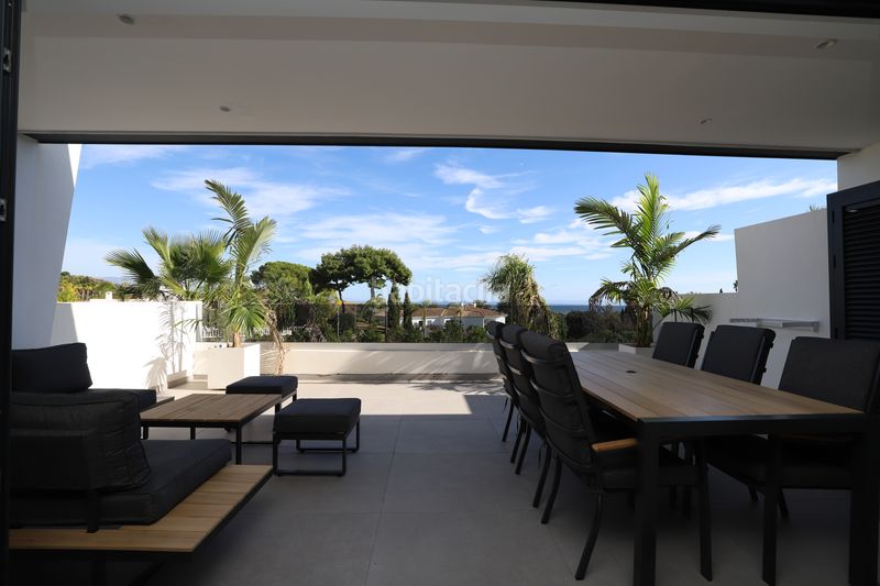 Foto 681118c1-0f00-4c83-acd2-86a762bf1052. Apartament amb calefacció aparcament piscina a altos de Estepona Estepona
