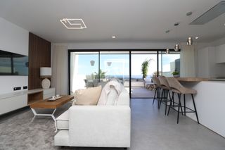 Rent Apartment in Altos de Estepona