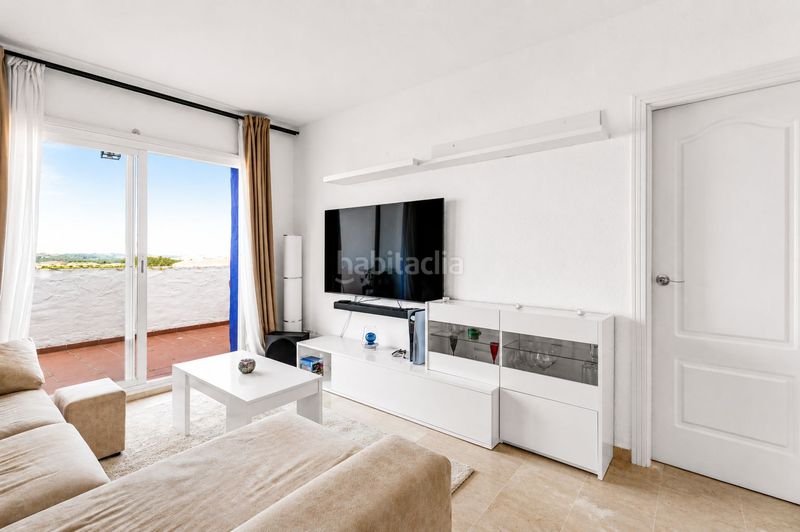 Foto 860b1a83-8f7c-491f-ab82-0e4d2a9f44bc. Apartament amb calefacció aparcament piscina a Riviera del Sol Mijas