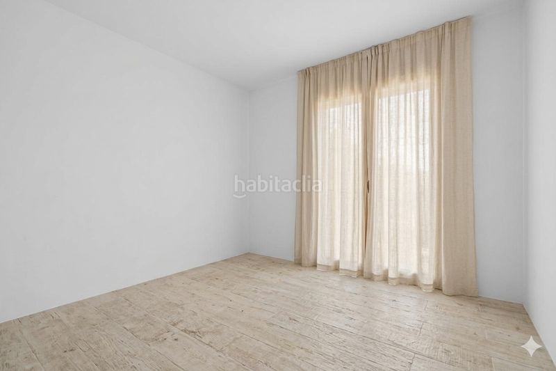 Foto 70fb0390-4dfc-4ef5-8e87-2d40fd10601c. Pis amb aparcament a La Buhaira Sevilla