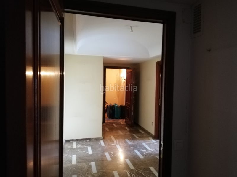 Foto 0506e3ce-07f2-4e70-b30a-60093fc726bc. Àtic amb aparcament a San Lorenzo Sevilla