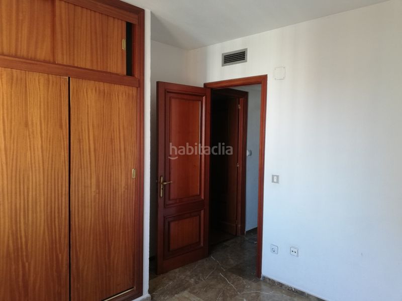 Foto 41ed4d32-b0d3-45da-aea8-0e38e0269b10. Àtic amb aparcament a San Lorenzo Sevilla