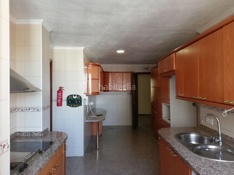 Foto 550239b6-6d57-43e7-bd5b-3ca349e5b322. Àtic amb aparcament a San Lorenzo Sevilla