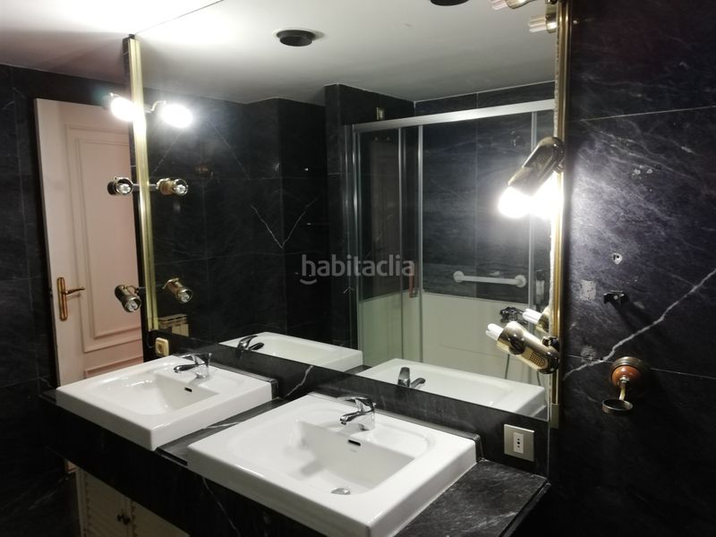 Foto 5a11a8ad-90e4-4c49-b229-63a01cc479cd. Àtic amb aparcament a San Lorenzo Sevilla