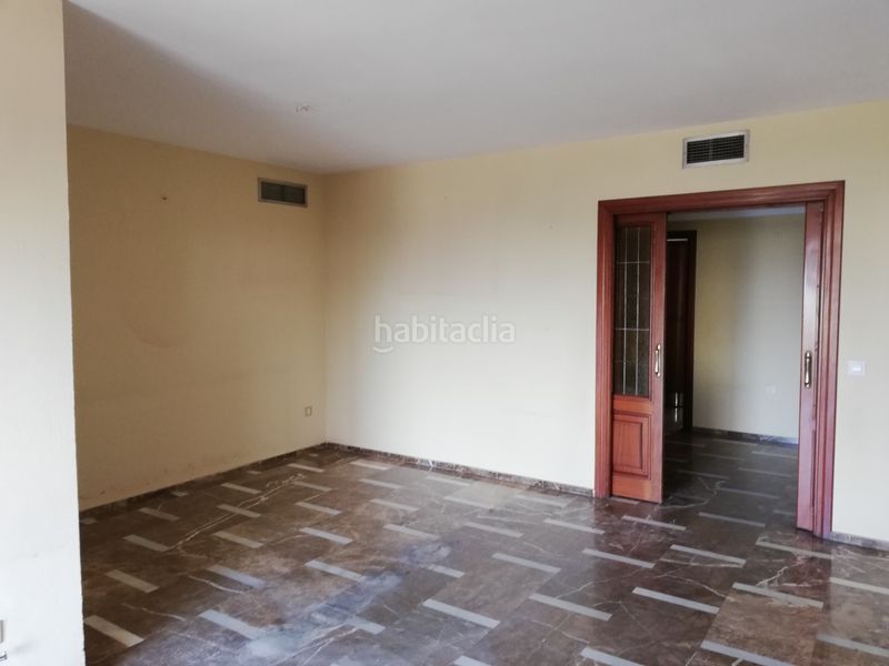 Foto 853a7b71-28cf-46d6-8b0e-af9ab924e1f1. Àtic amb aparcament a San Lorenzo Sevilla