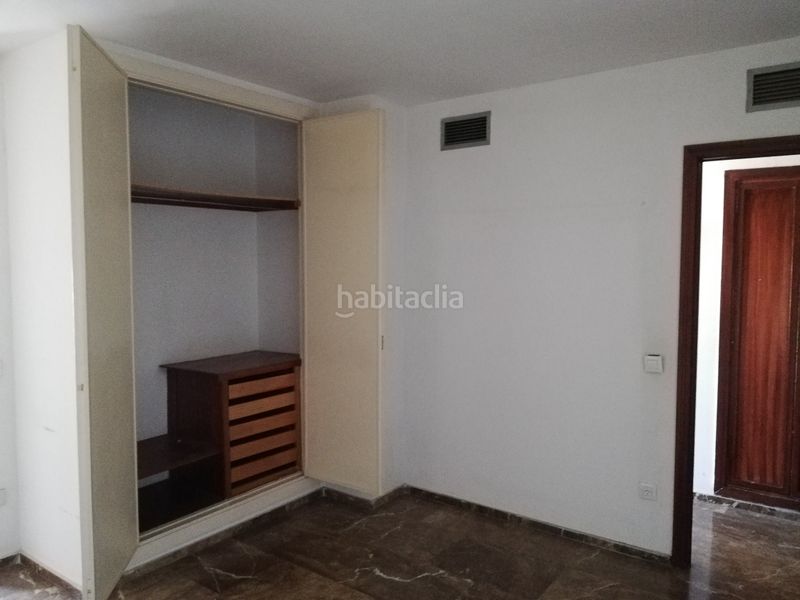 Foto d7d9c9a7-a5b8-4f5e-89d5-25698179c911. Àtic amb aparcament a San Lorenzo Sevilla