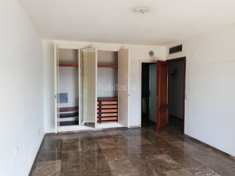 Foto f4636b3d-857e-41df-94e0-b52783f57855. Àtic amb aparcament a San Lorenzo Sevilla