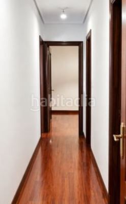 Foto 35571982-0eb4-4564-a4dc-c5e44ffcbf53. Pis a colores - entreparques Sevilla