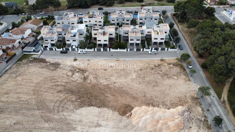 Foto 7dadf64d-b285-4ec4-ba59-a2fe8b60a707. Casa aparellada a Calafell - duesaigues 61 a Bellamar Calafell