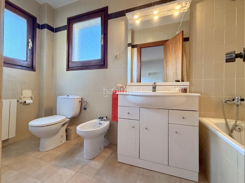 Foto 42cb1680-83c3-4bbc-a656-784074dcfab6. Casa adossada a Calafell - cl jaume pallares 1 a Calafell