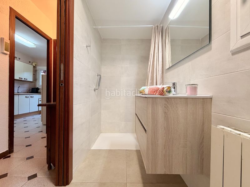 Foto bdfb710b-531d-4596-bf8d-c37e39a4098a. Casa adossada a Calafell - cl jaume pallares 1 a Calafell