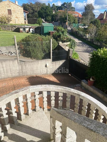 Foto 69455c21-f9ee-48a3-a495-603f9d8f963c. Lloguer xalet amb xemeneia calefacció aparcament piscina a Cangas