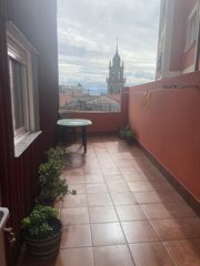Lloguer Pis en Cangas Pueblo. Se alquila piso vacacional  en el centro de cangas
