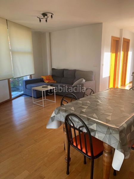 Foto 1a06e2af-82c2-4d93-b18f-064f82b06b91. Rent flat with heating in O Hío Cangas