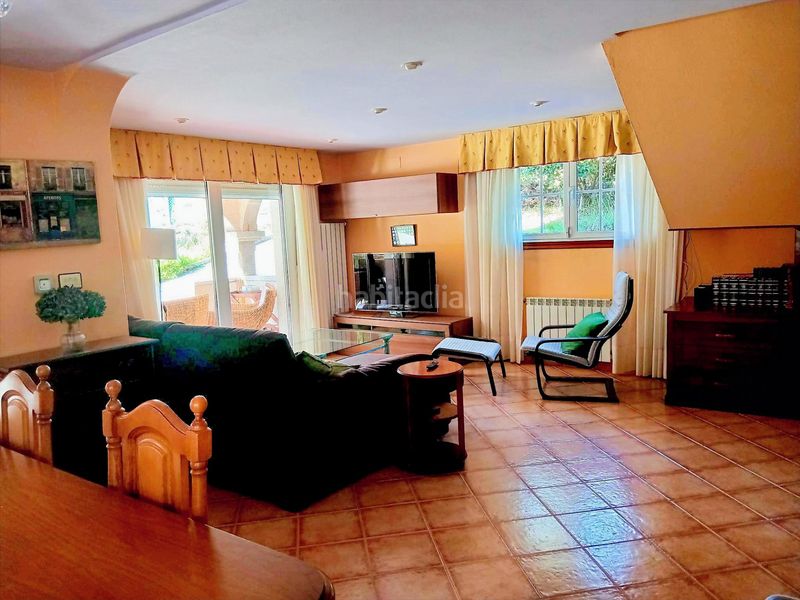 Foto 9a22660d-0f6c-439c-b62a-c9dd7b1ddac4. Affitto casa con riscaldamento parcheggio in O Hío Cangas